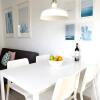 Отель Bright Modern 1 bedroom Apartment 10mins from Las Canteras Beach, фото 5