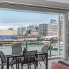 Отель Waterfront 1BR Princes Wharf Apartment, фото 10