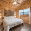 Отель Creekside Casita Pet Friendly Unit With Wood Fireplace by Redawning, фото 9
