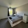 Отель Impeccable 2-bed Apartment in Eastleigh, фото 4