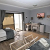 Отель Tiende Laan Bed & Breakfast and Self-Catering, фото 2