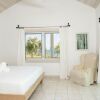 Отель Seven Palms by Eleuthera Vacation Rentals в Гавернорз-Харборе