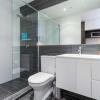 Отель COMPLETE HOST Fitzroy St Apartments, фото 8