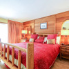 Отель Snowcreek II 288 Gorgeous Mountain Views, Rustic, Spacious and Cozy by Redawning, фото 16