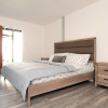 Отель Spacious House on Melrose w Private Backyard Gym, фото 18