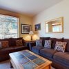 Отель Sunstone 106 Comfortable Apartment With Great Complex Amenities Close to Ski-in Ski-out by Redawning в Маммот-Лейкс