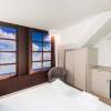 Отель Cosy Mural Studio With Roof Terrace, фото 4