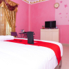 Отель RedDoorz Premium @ Sea Residence Manado, фото 9