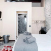 Отель Historical Suites in The Heart of Como Old Town - By House Of Travelers, фото 5
