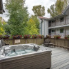 Отель Hidden Gem, 4 Min To Lift 7 Garage, Hot Tub, Lux Kitchen, Big + Bright 4 Bedroom Condo by RedAwning, фото 1