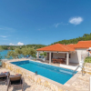Отель Awesome Home in Vela Luka With Wifi and 3 Bedrooms, фото 1