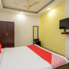 Отель New Luxury Royale By OYO Rooms, фото 5