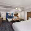 Отель La Quinta Inn and Suites by Wyndham at WaTiki Waterpark, фото 2