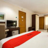 Отель RedDoorz Premium @ Raya Nginden, фото 5