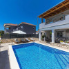 Отель Awesome Home in Vinisce With Outdoor Swimming Pool, Wifi and 5 Bedrooms, фото 16