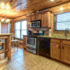 Отель Celebration Lodge by Jackson Mountain Homes, фото 4