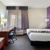 Отель La Quinta Inn & Suites by Wyndham Miami Airport East, фото 4