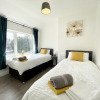 Отель Worksop Newly Refurbished 2-bedroom House, фото 6