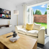 Отель Cute Modern Mews Home in Oldbury, фото 14