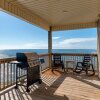 Отель West Beach - Stay On The Sand! Gulf Views Galore, Only Steps To The Shore! 4 Bedroom Home by RedAwni, фото 26