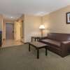 Отель Days Inn & Suites by Wyndham Florence/Jackson Area, фото 4