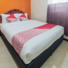 Отель Satria Guest House by OYO Rooms, фото 21
