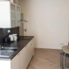 Отель ONSITE Free Garage Parking, 10min Centre by Bus, фото 7