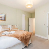 Отель Stylish 3 Bed 3 bath in Kens High St, фото 6