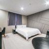 Отель Changwon Myeongseodong Hotel Laon, фото 20