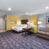 Отель La Quinta Inn & Suites by Wyndham Round Rock near Kalahari, фото 31