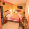 Отель Hostal Calle 5, фото 8