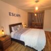 Отель Blue Escape--Lovely 2beds 1bath with free parking, фото 3