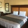 Отель Great Western Inn & Suites в Юлессе