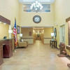 Отель Express Inn, фото 2