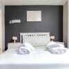 Отель Modern and Stylish 2 Bedroom House in Brighton, фото 11
