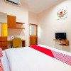 Отель OYO 1473 Omah Tentrem Syariah, фото 16