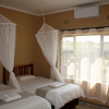 Отель Dzimbahwe Guest Lodge, фото 3