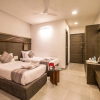 Отель Palm Beach Hotel & Resort, фото 2