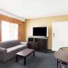 Отель Days Inn & Suites by Wyndham Artesia, фото 3