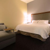Отель Hampton Inn & Suites Cazenovia, фото 3