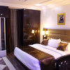 Отель E-Suite Hotel, фото 5