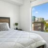 Отель Luxe Downtown Condo with Amenities 21, фото 6