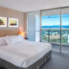 Отель Hilton Surfers Paradise Residences, фото 33