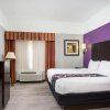 Отель La Quinta Inn & Suites by Wyndham Raymondville, фото 6