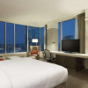 Отель Hilton Garden Inn Calgary Downtown, фото 3