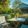 Отель The Moorings Waiheke Island, фото 4