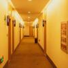 Отель Greentree Inn Lvliang Wenshui County People S Hosp, фото 10