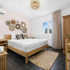 Отель NEW Villa - Beautiful 3BR 2BA With Private Pool, фото 6