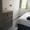 Отель Large 7 bedroom House with Parking near City Centre, фото 6