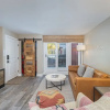 Отель Ski In/out In Town! Ski Area Views, Fireplace, Hot Tub 2 Bedroom Condo by RedAwning, фото 24